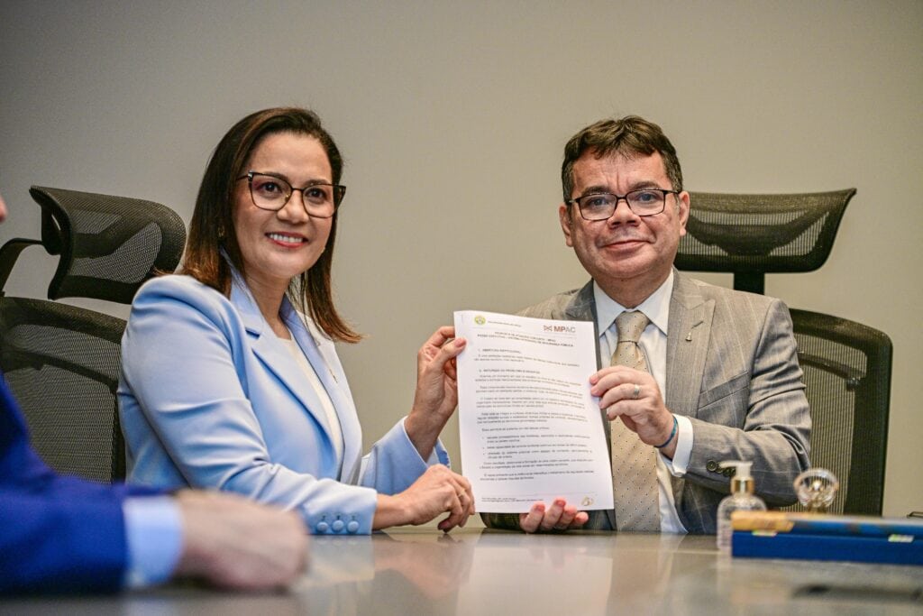 Mailza e MPAC definem prioridades para proteção de crianças no Acre