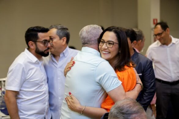 Mailza se reúne com deputados e prefeitos da base: "Diálogo"