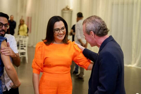 Mailza se reúne com deputados e prefeitos da base: "Diálogo"