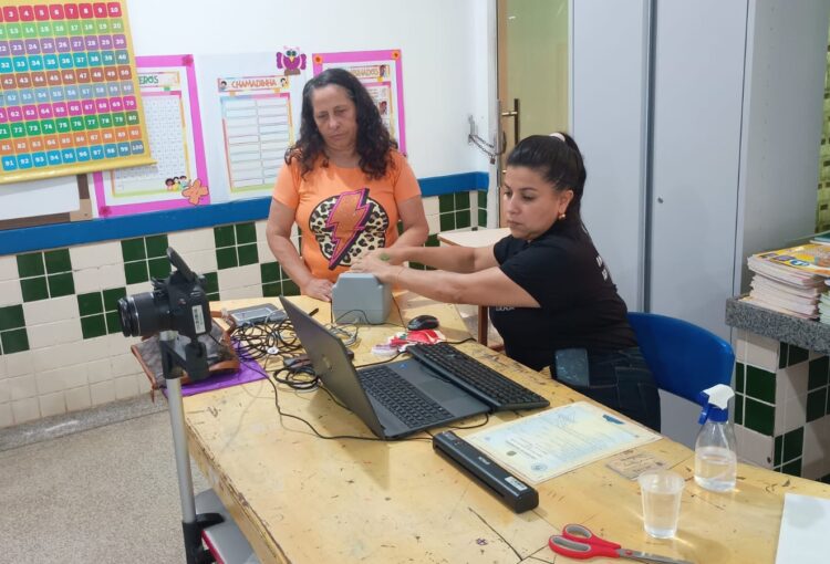 Veja: Moradores do Bujari recebem identidades gratuitas em ação integrada