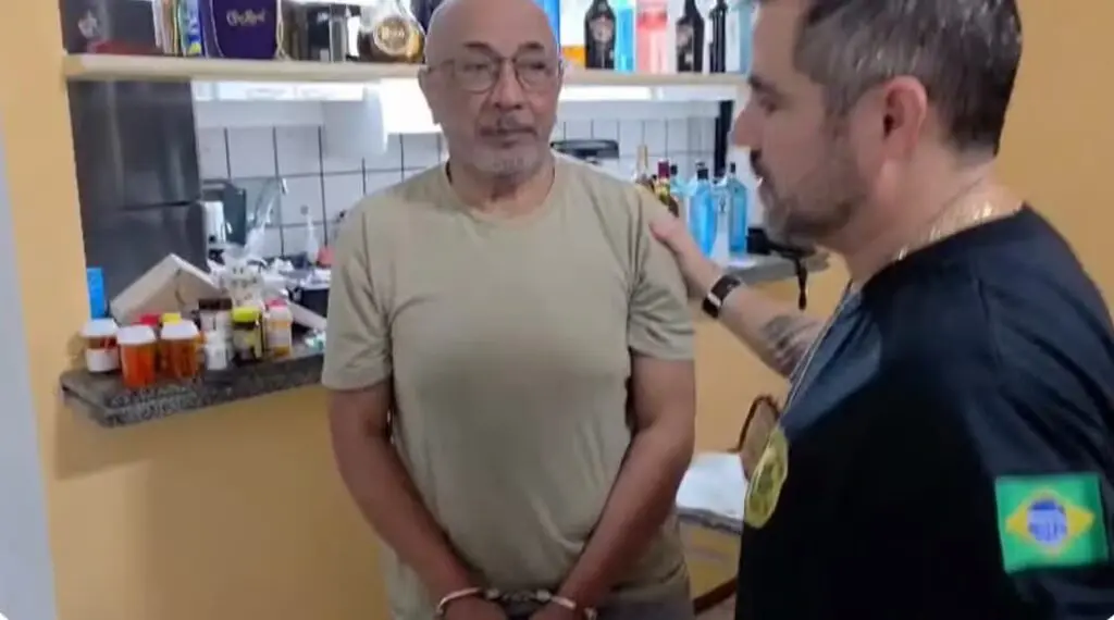 Pai de agente do FBI é detido por supostamente administrar laboratório de cocaína