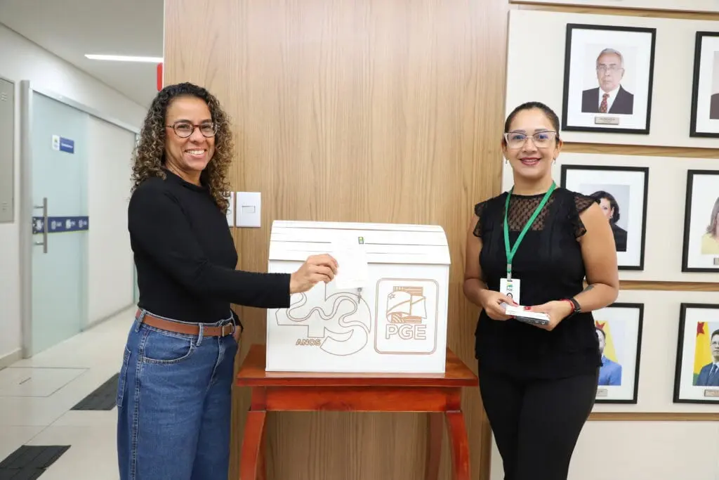 PGE-AC celebra 49 anos com cápsula do tempo e homenagens em Rio Branco