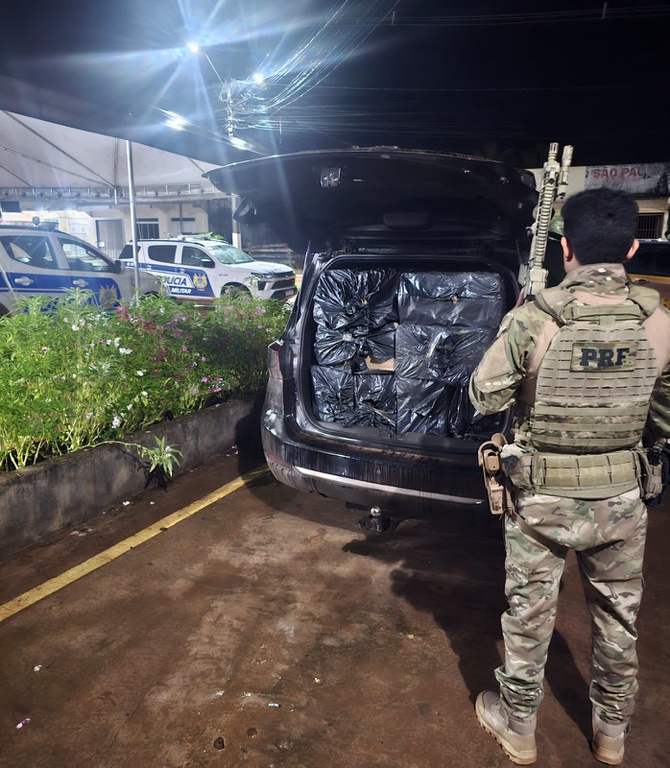 PRF apreende mercadorias da Bolívia e cigarros em rodovias acreanas