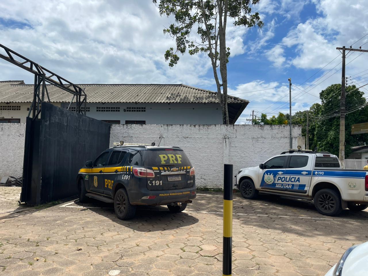 Três pessoas são presas após roubo à casa de policial penal em ramal