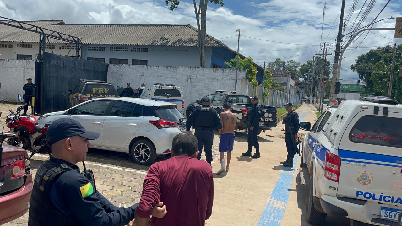 Três pessoas são presas após roubo à casa de policial penal em ramal Três pessoas são presas após roubo à casa de policial penal em ramal