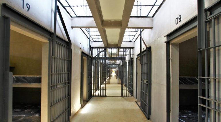 Detento é encontrado esquartejado dentro de penitenciária