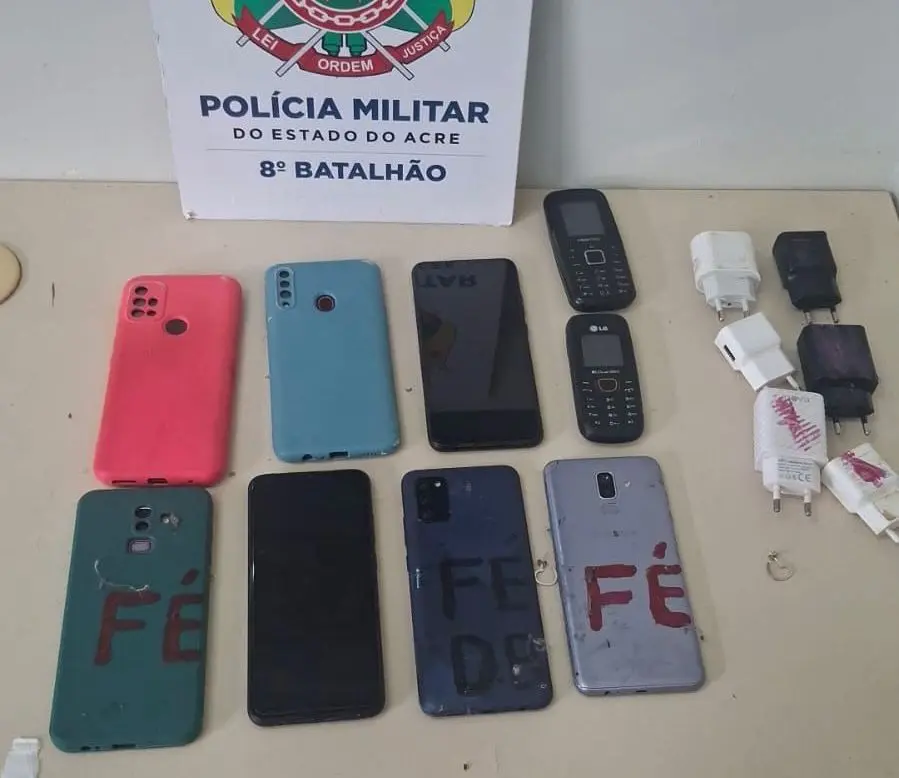 Veja: PM frustra tentativa de envio de celulares ao presídio de Sena Madureira