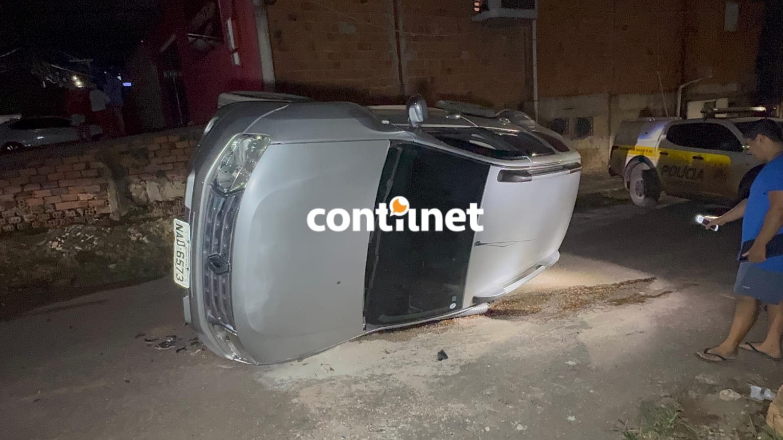 Capotamento é registrado após colisão entre dois veículos em cruzamento de Rio Branco