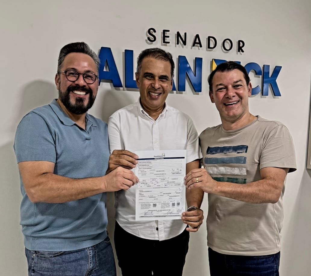 Ao lado de Alan Rick e Roberto Duarte Jairo Cassiano filia-se ao Republicanos