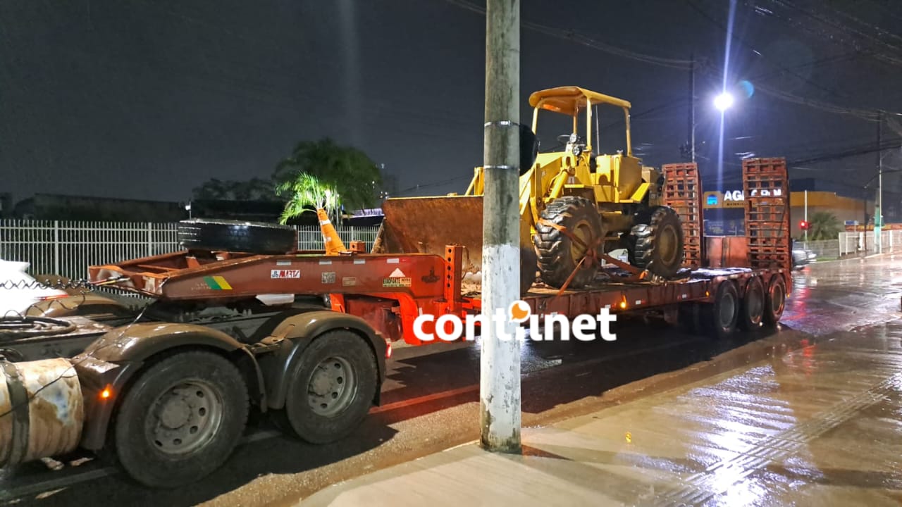 Polícia recupera pá mecânica roubada e prende homem por receptação