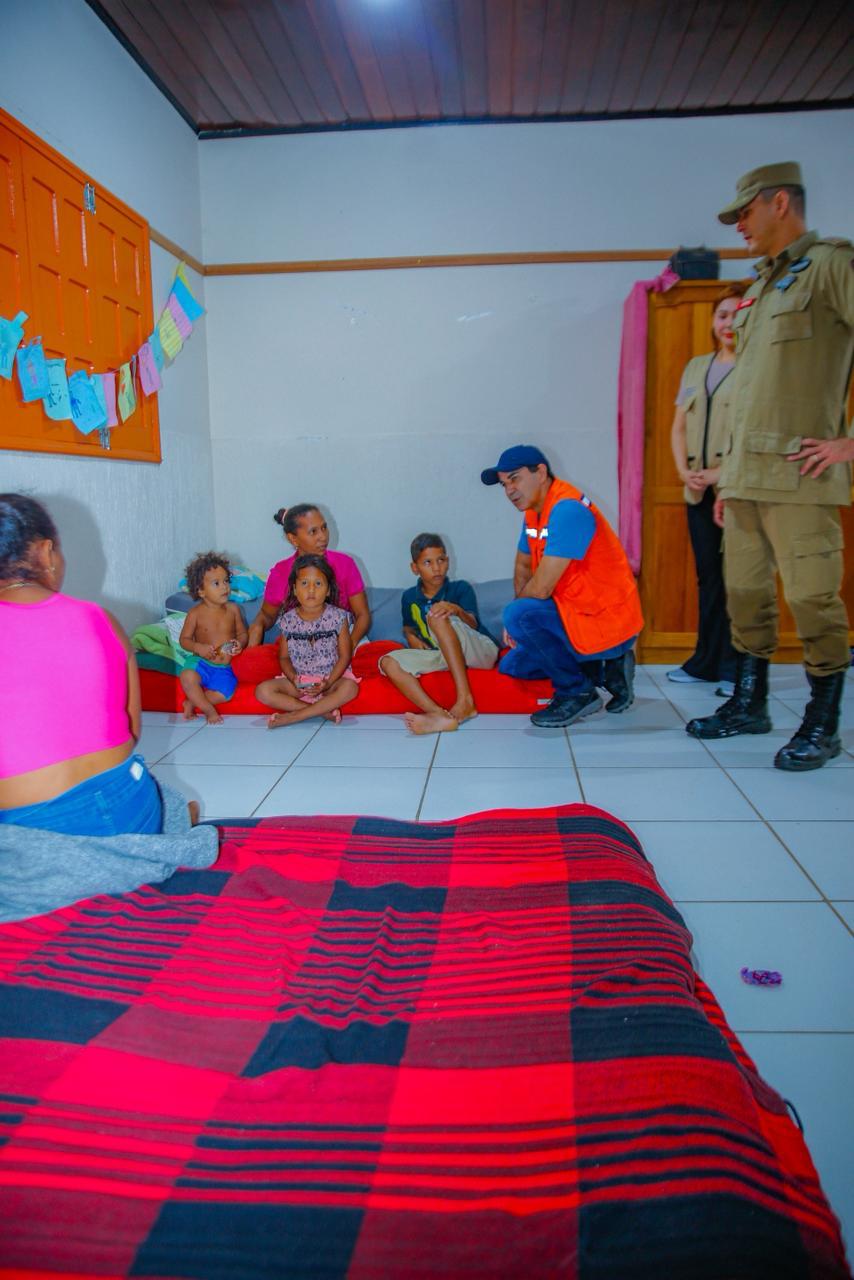 Cruzeiro do Sul intensifica assistência a famílias da cheia do Juruá e abriga 70 pessoas