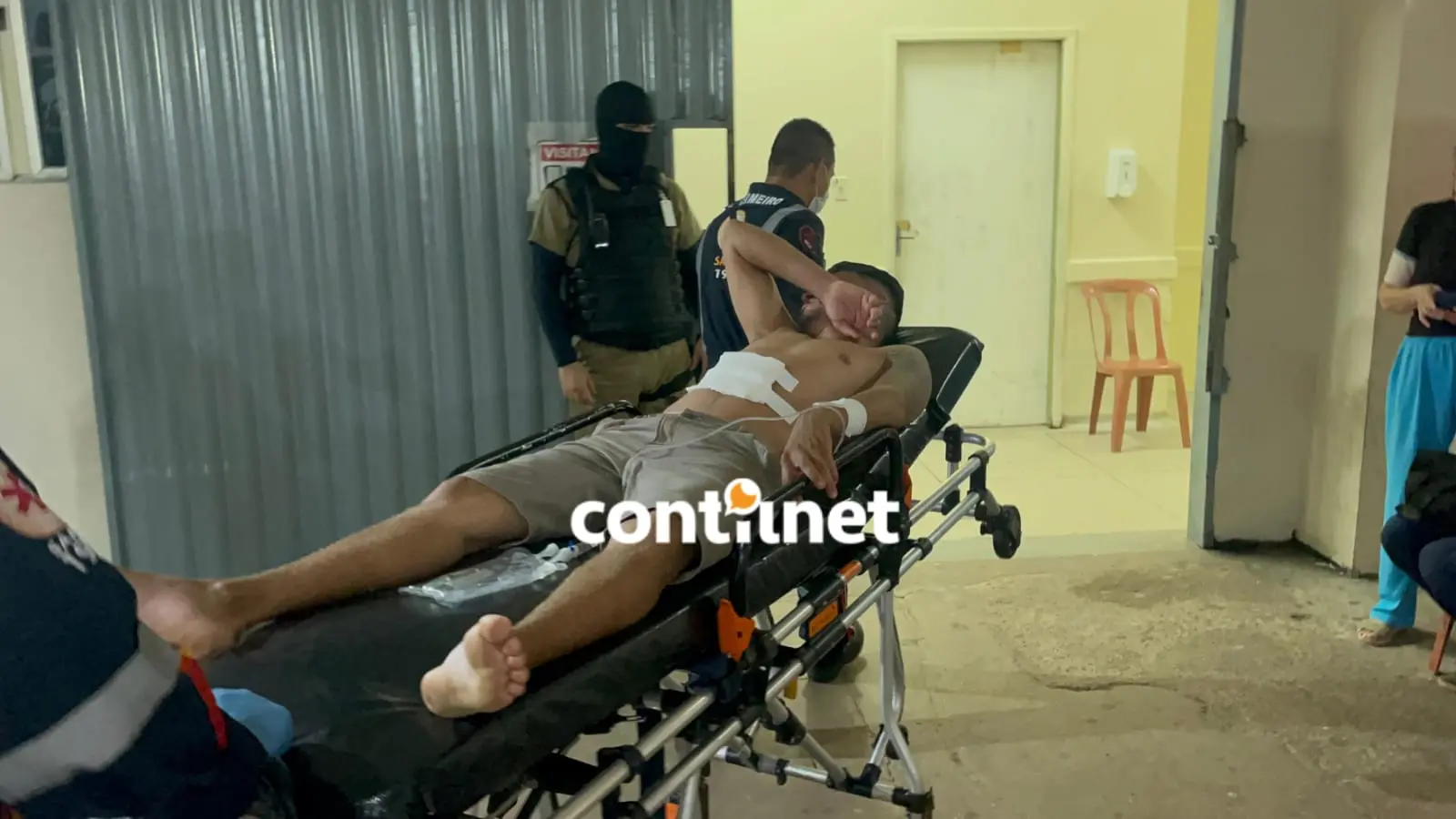 Homem sofre ferimento acidental no abdômen enquanto bebia com amigos em Rio Branco