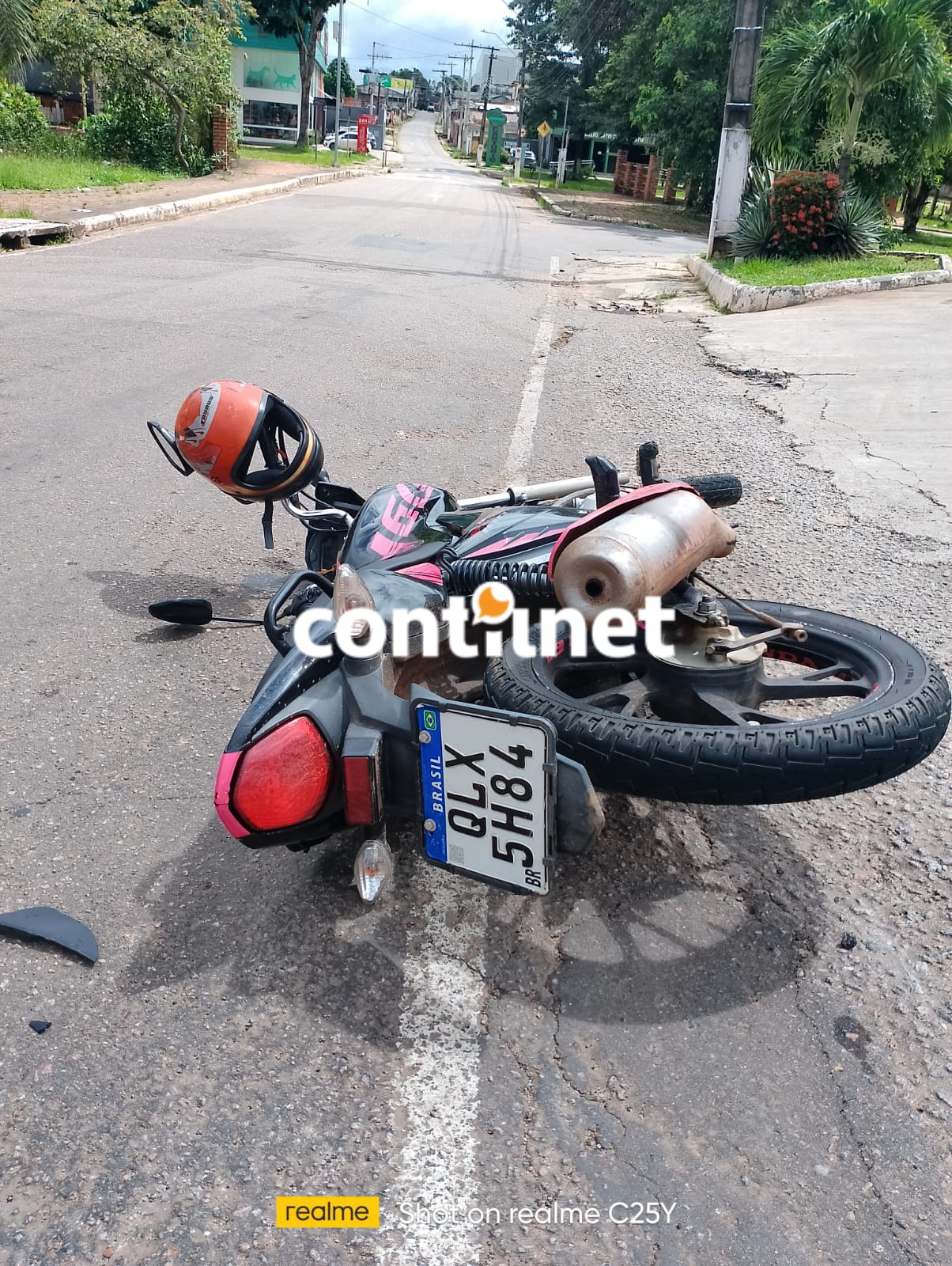 Motociclista é arremessado em acidente na Avenida Ceará em Rio Branco