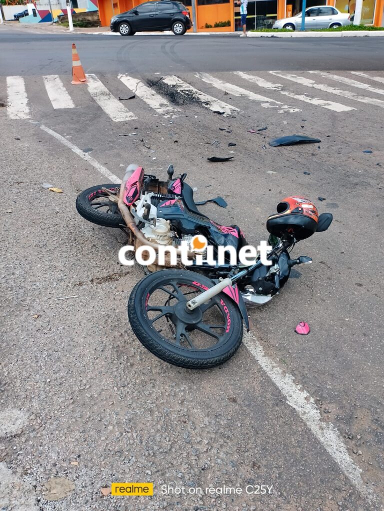 Motociclista é arremessado em acidente na Avenida Ceará em Rio Branco