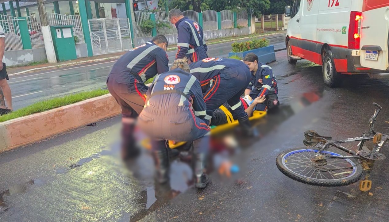 Idoso tem pé amputado em acidente entre moto e bicicleta em Rio Branco