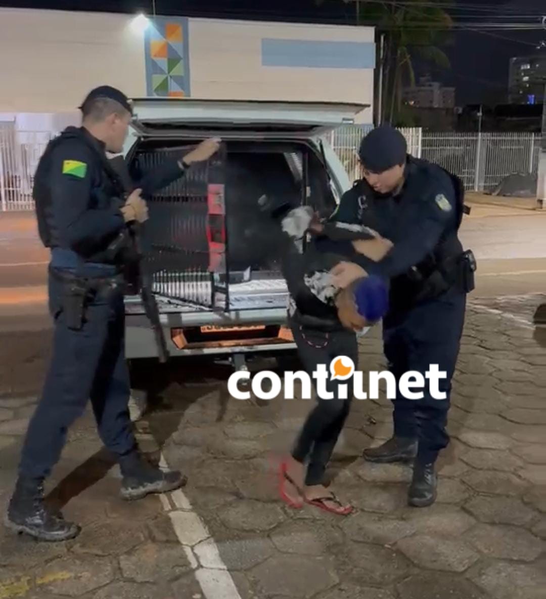 Homem é preso por tráfico de drogas durante ação policial em Rio Branco Homem é preso por tráfico de drogas durante ação policial em Rio Branco