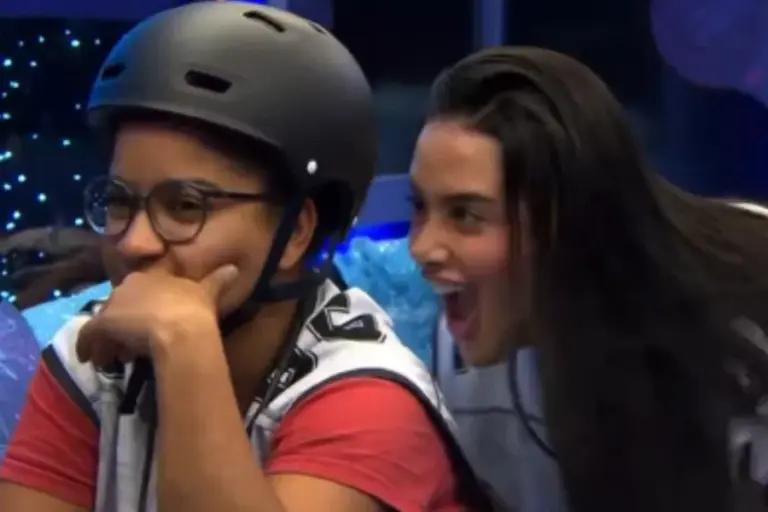 O clima de "paz e amor" parece ter dominado a Festa do Pijama no BBB 26. Em uma conversa franca na madrugada desta quinta-feira (16/04), a recreadora infantil Milena surpreendeu ao admitir para Ana Paula Renault que suas declarações anteriores sobre Jordana Morais não condizem totalmente com o que ela sente agora.