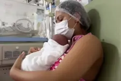 Bruna Lohaine revela que filho nasceu com rara alteração