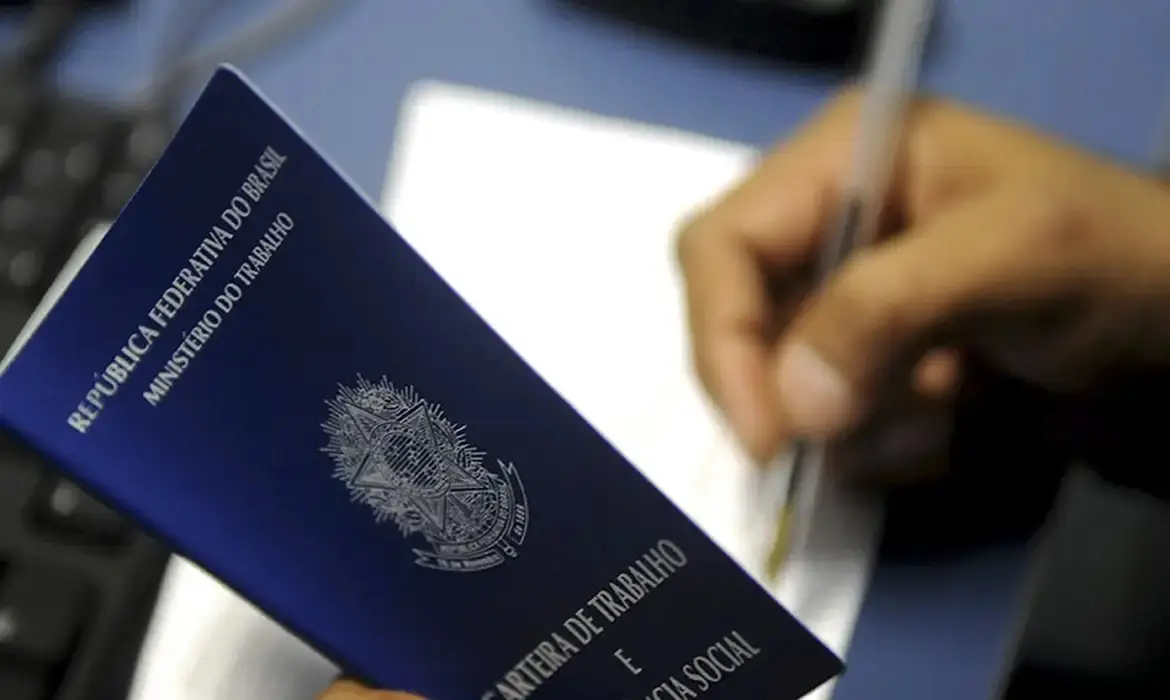 Veja o que muda com alteração das regras e ampliação dos direitos trabalhistas