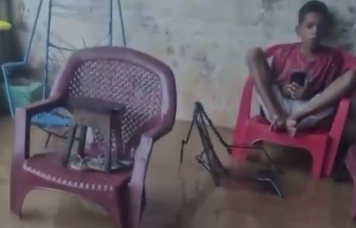 O temporal resultou em um episódio comovente envolvendo o pequeno Carlos André.