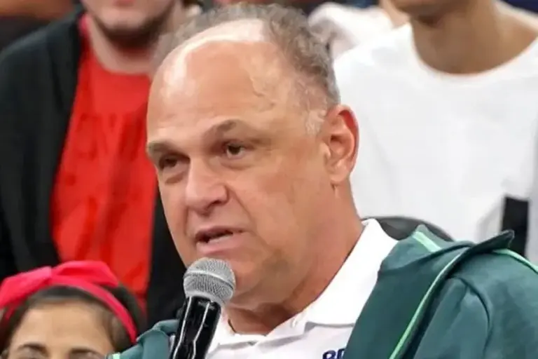 A morte de Oscar Schmidt, um dos maiores nomes da história do esporte no país, foi causada por uma parada cardiorrespiratória