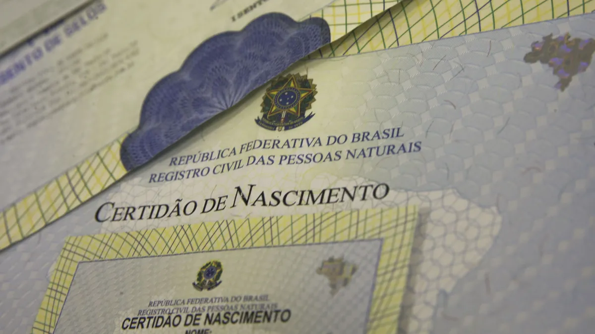 Certidao De Nascimento Registro Civil Mcajr Abr 0403221132 E1727297392262 (1)