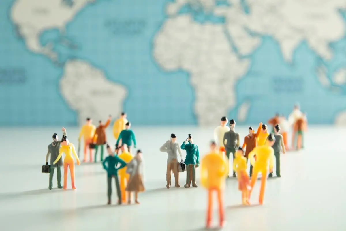 Como a Política Nacional de Migrações de 2025 protege o imigrante no Brasil