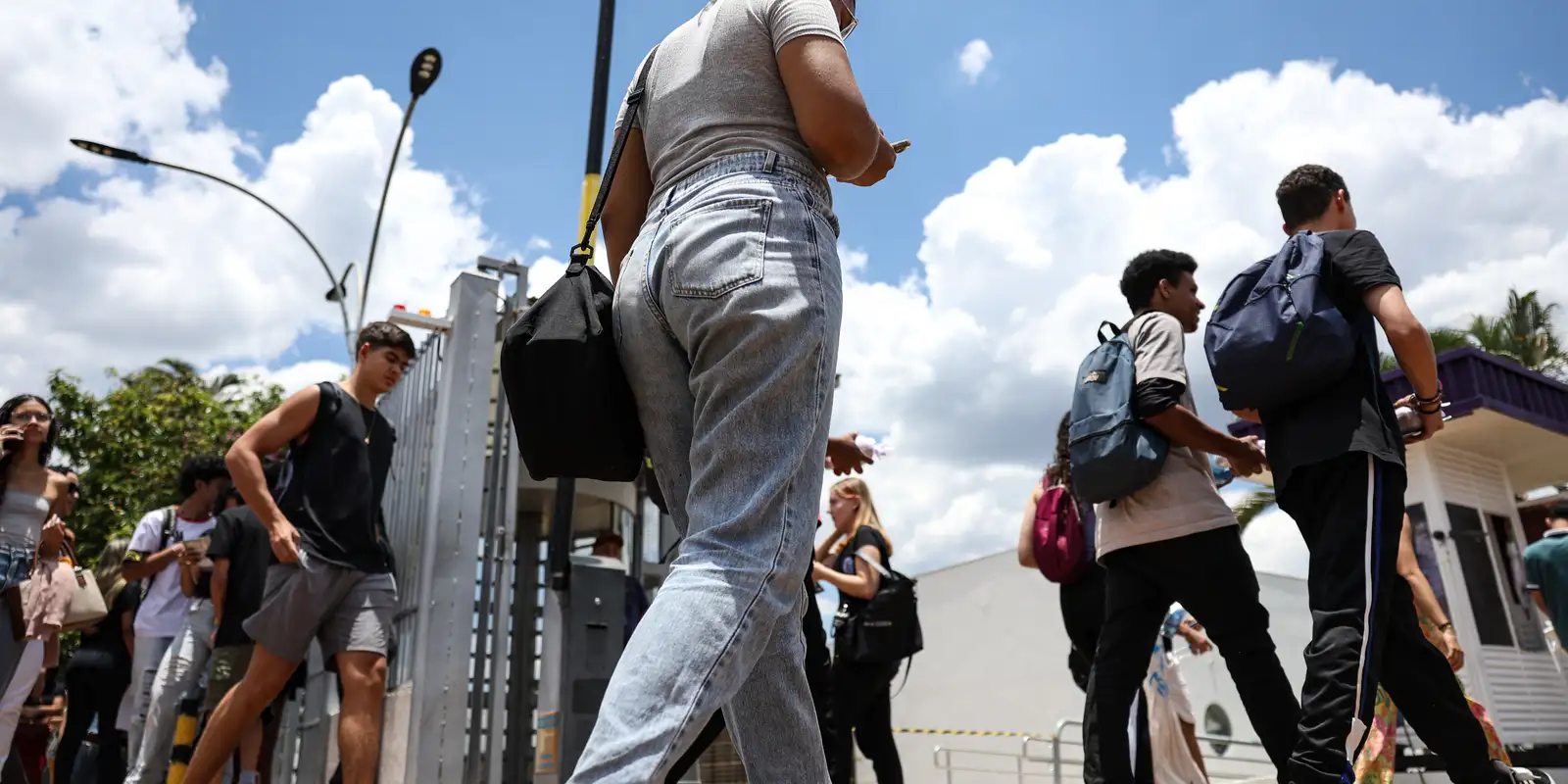 Enem Mc Abr 16112025 12