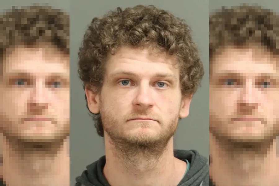 O ator Ethan Jamieson, conhecido por interpretar o tributo masculino do Distrito 4 no fenômeno mundial Jogos Vorazes, está no centro de uma investigação policial severa.