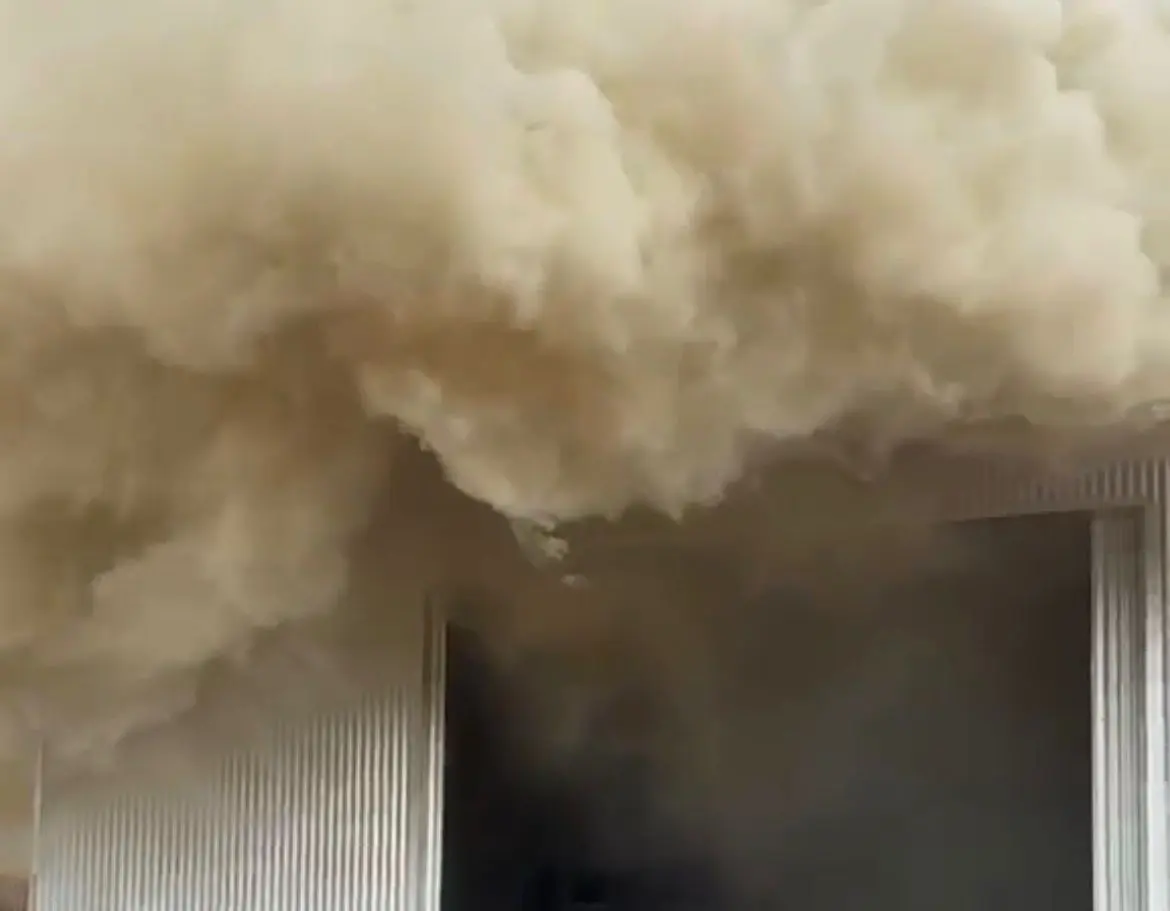 Prejuízo! Incêndio atinge depósito de café no interior do Acre; veja