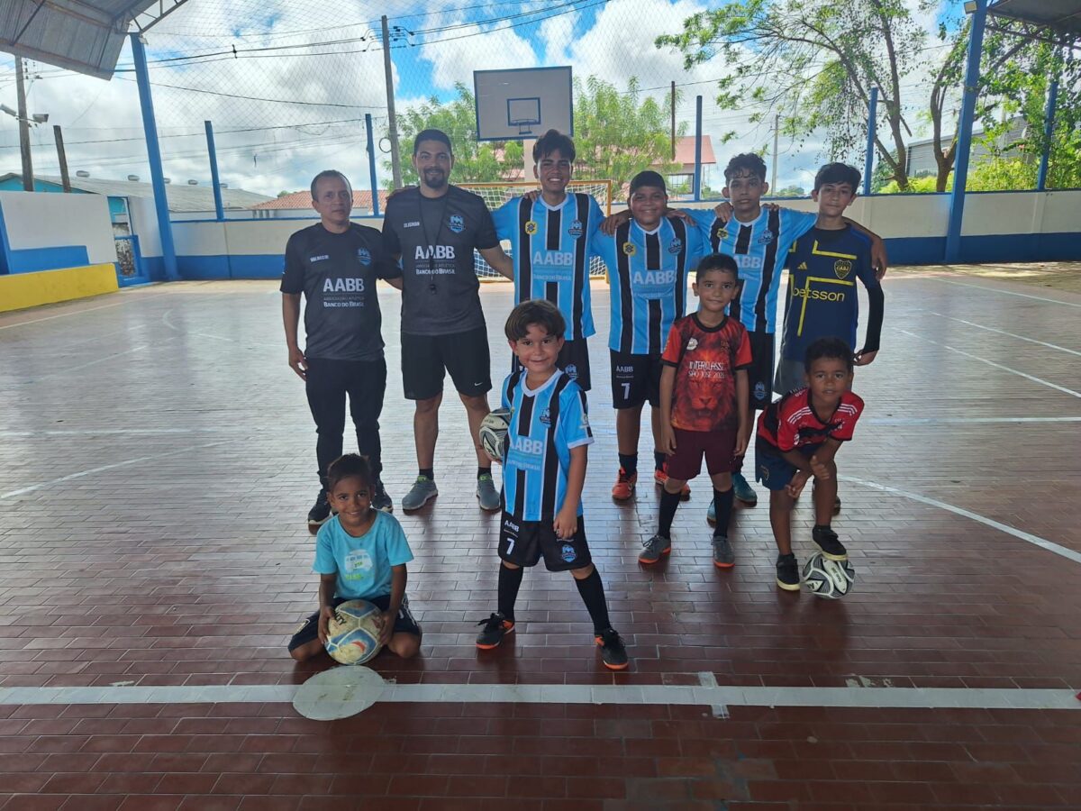 O Grêmio Esporte Clube, em parceria com a AABB Cruzeiro do Sul, lançou em Cruzeiro do Sul o projeto esportivo “O Futuro é a Base”