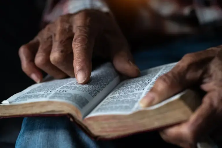 “Dar bumbum é abominável”: pastor é investigado por homofobia