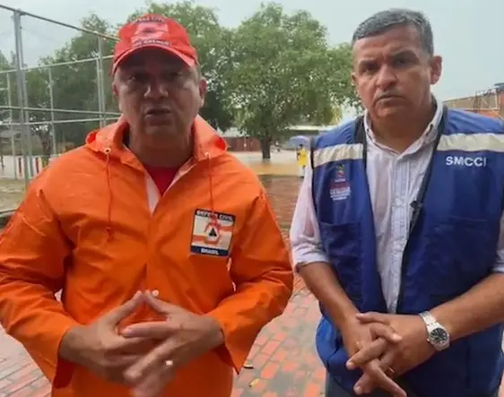 Prefeitura monta gabinete de crise no bairro Plácido de Castro após enxurrada