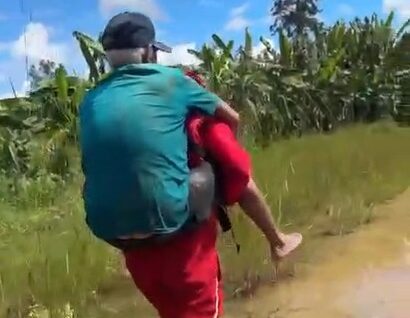 Uma ação do Corpo de Bombeiros Militar do Acre resultou no resgate de um idoso que havia desaparecido durante a cheia do Rio Juruá, nesta quarta-feira (29).