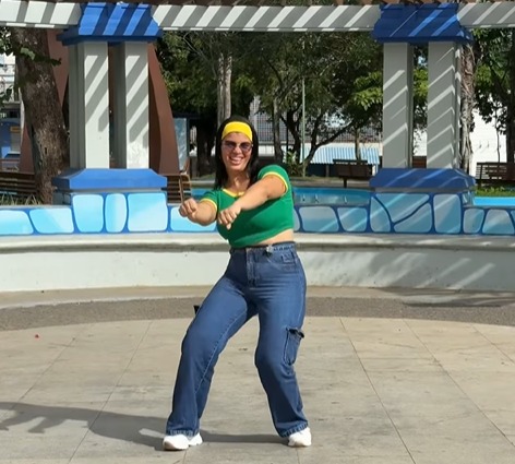 Influencer do Acre viraliza ao recriar seleção com gestos; veja vídeo