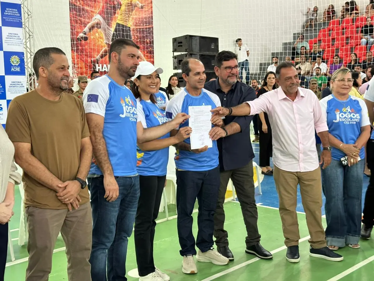 Jogos Escolares: abertura reúne 1,3 mil alunos em Cruzeiro do Sul