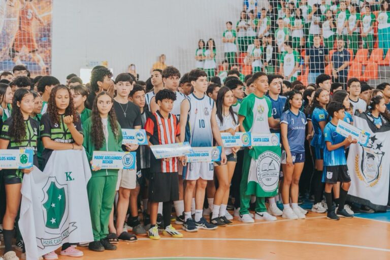 Evento marca o início da maior competição estudantil do município, e também contou com a assinatura de ordem de serviço