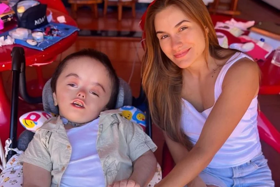 O domingo (12/04) foi de festa e muita emoção para a família Massa. Noah, o neto primogênito do apresentador Ratinho, completou seu oitavo aniversário cercado de carinho.