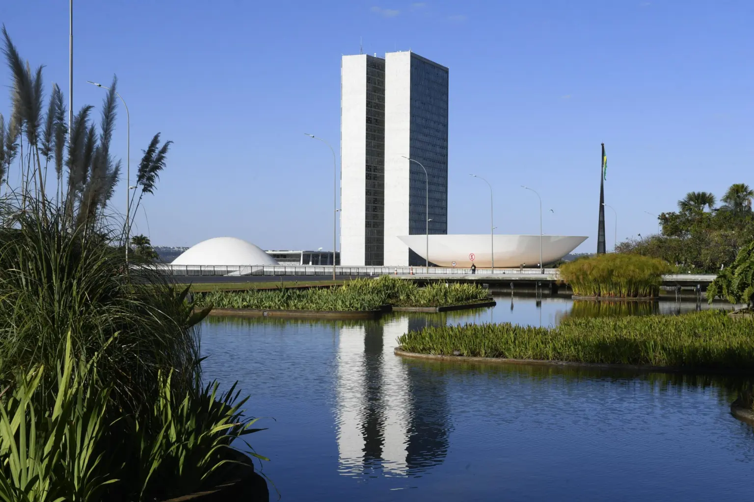 Conheça a nova medida provisória muda regras e impacta brasileiros