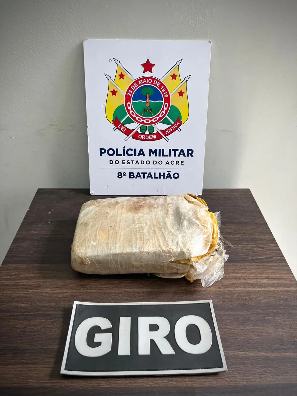 PM encontra quase 1 kg de droga enterrada às margens de rio no Acre