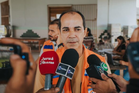 Cruzeiro do Sul atende 16 famílias desabrigadas pela cheia do Juruá
