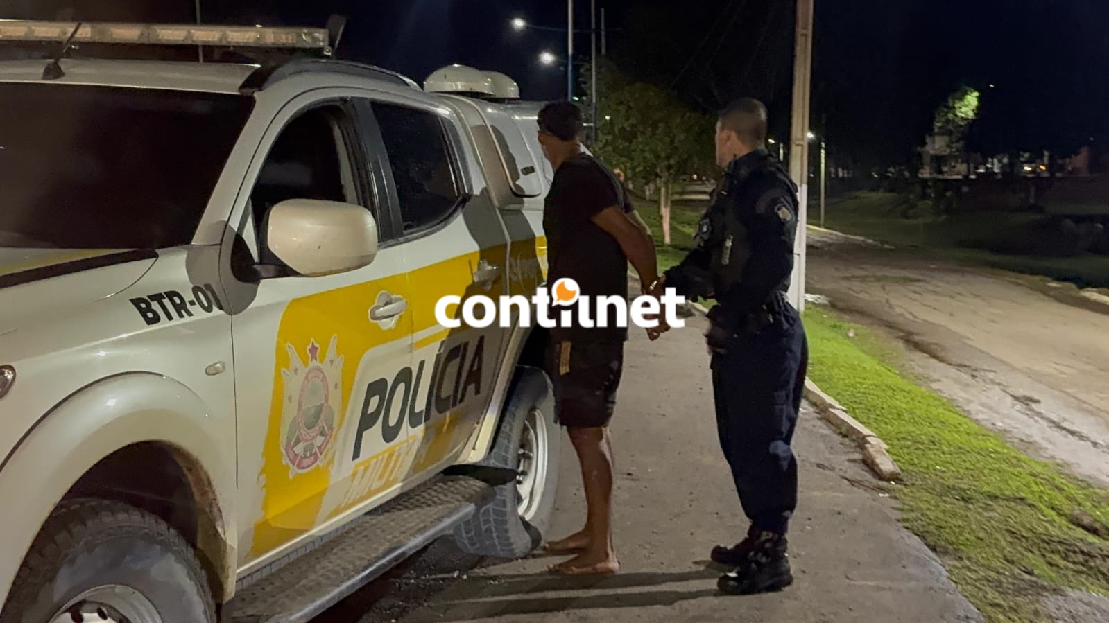 Acompanhamento em Rio Branco termina em acidente e prisão de jovem com simulacro