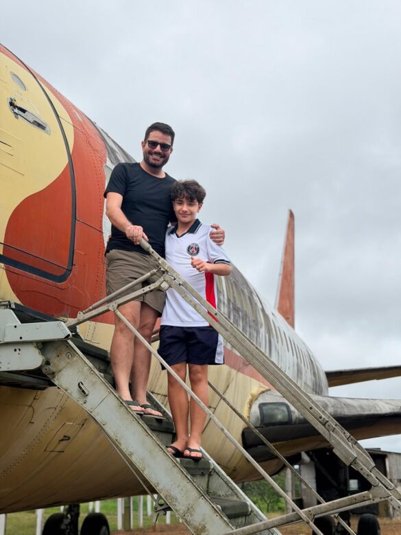 Gladson visita Presidente Figueiredo com o filho; veja imagens