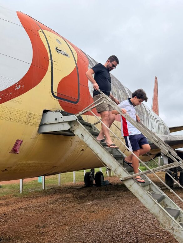 Gladson visita Presidente Figueiredo com o filho; veja imagens