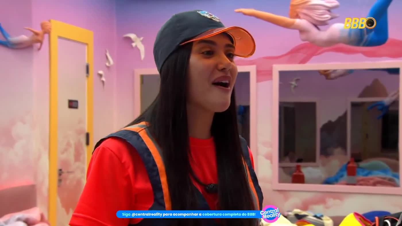 Jordana encontra Ana Paula escondida sob cobertas no quarto do BBB 26.