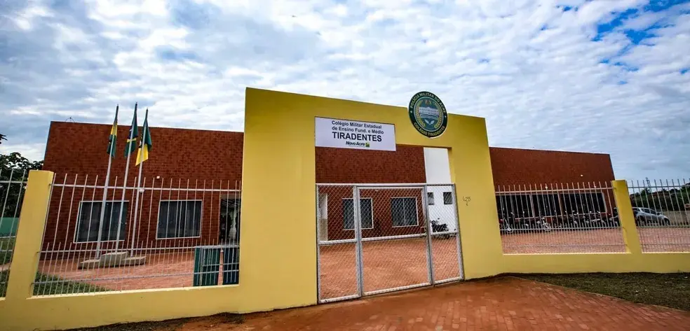 Colégio Militar Estadual Tiradentes