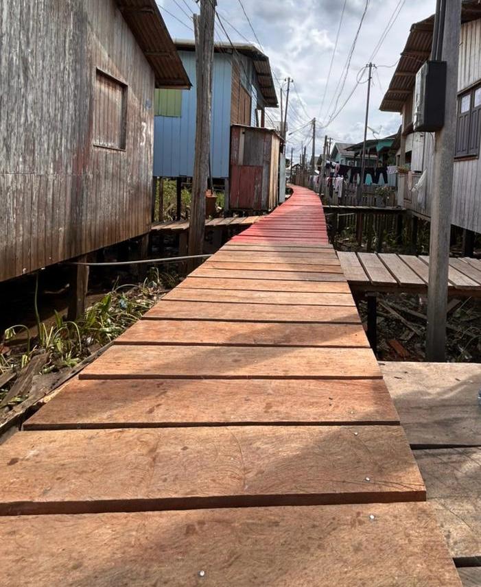 Cruzeiro do Sul conclui novos trapiches para moradores da Várzea