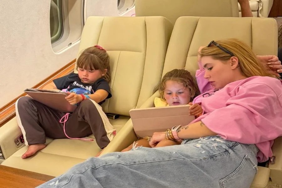 O que era apenas "drama familiar" nos Stories virou caso de justiça. O Conselho Tutelar da Região Leste de Goiânia notificou oficialmente, nesta terça-feira (07/04), a escola onde estudam Maria Alice e Maria Flor, filhas de Virginia Fonseca e Zé Felipe. O órgão quer explicações detalhadas sobre as constantes ausências das menores em sala de aula.