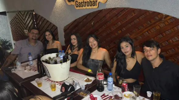 vips (4) Vips (4)