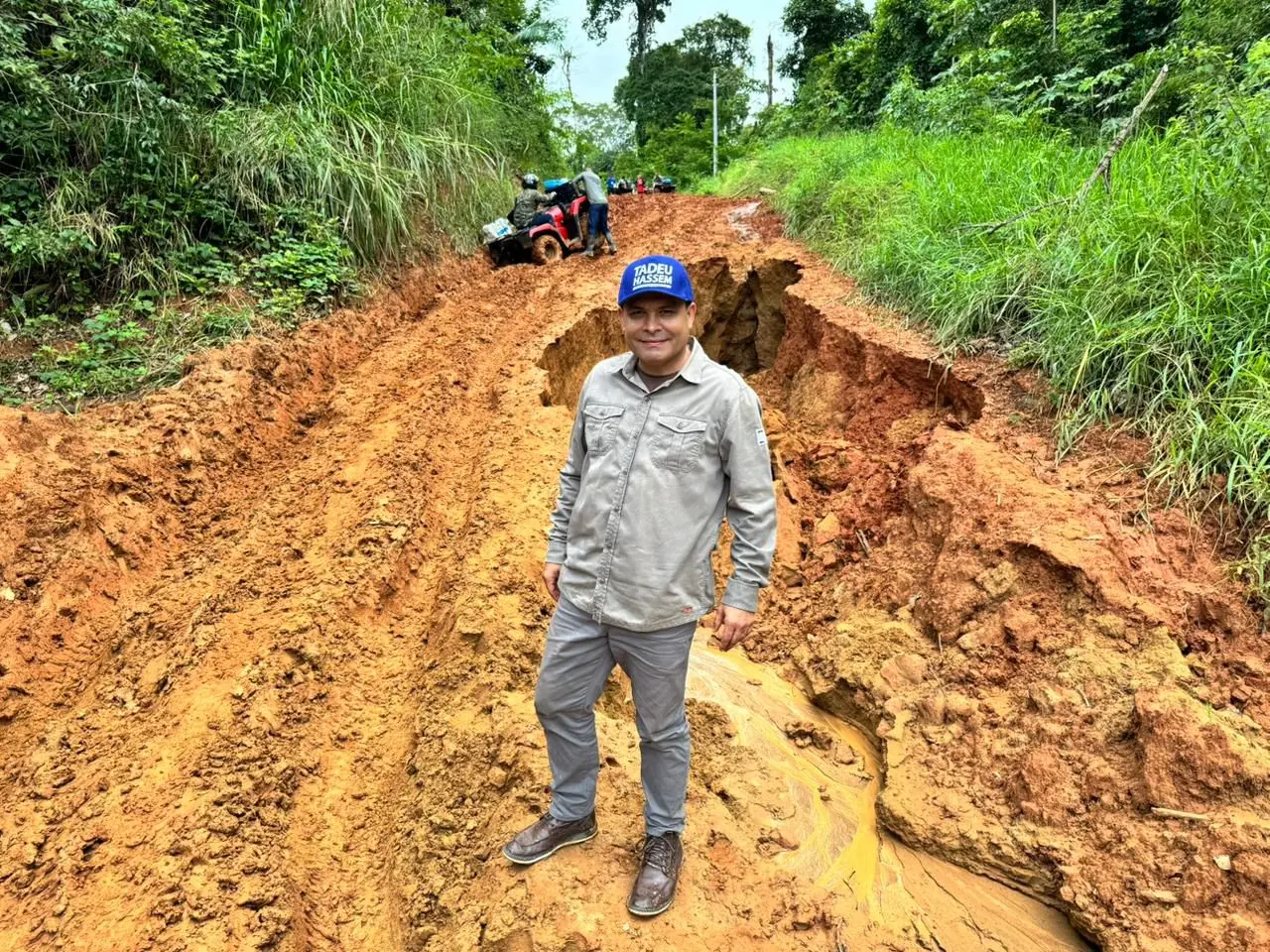 Tadeu Hassem percorre 50 km e visita comunidade isolada no Acre
